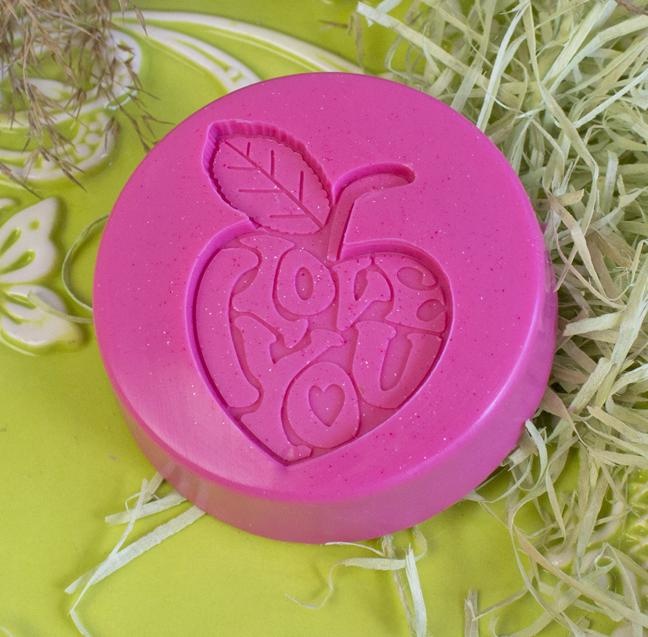 Яблоко любви — штамп силиконовый для мыла