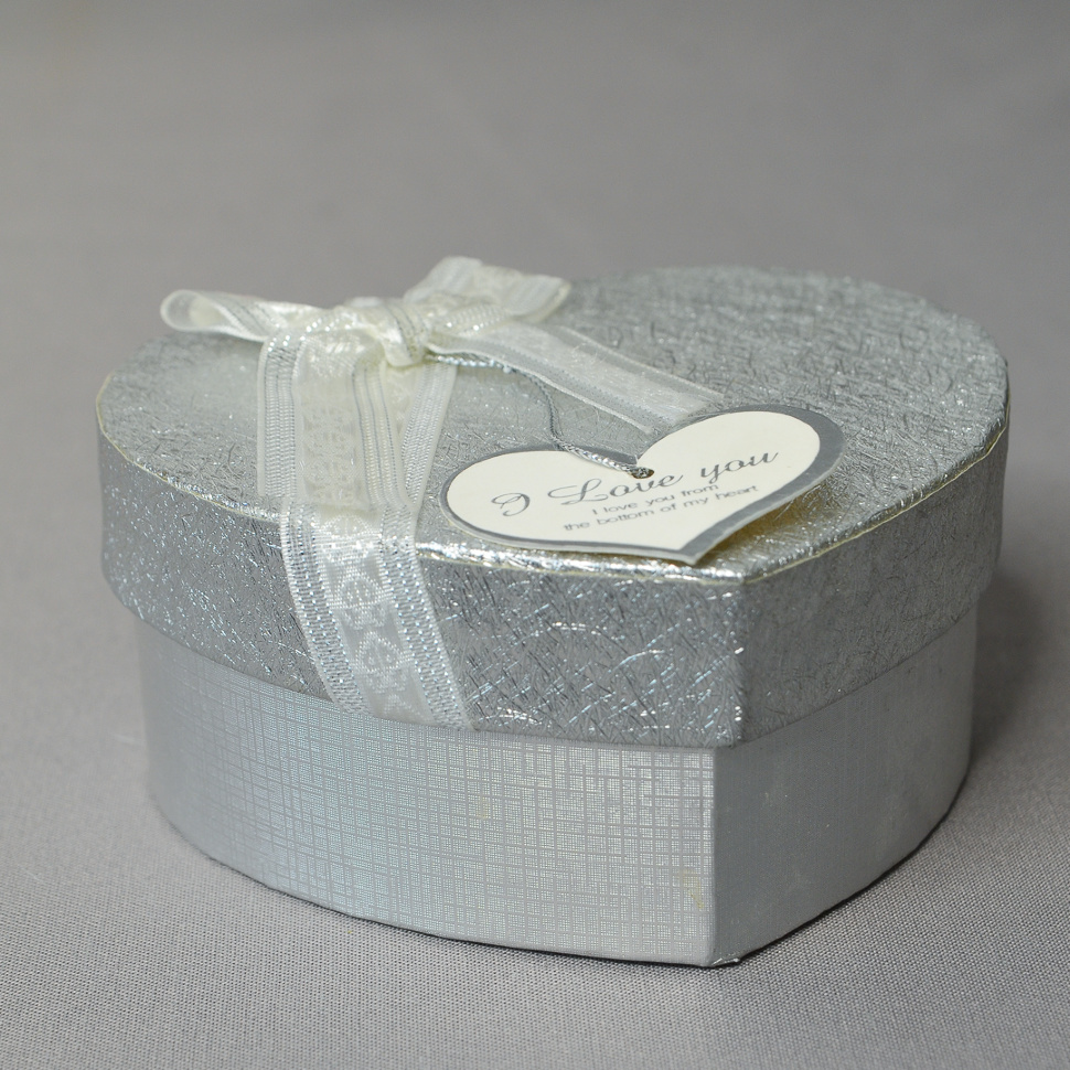 Серебряное сердце - коробочка подарочная (11,5*10,5*5 см)