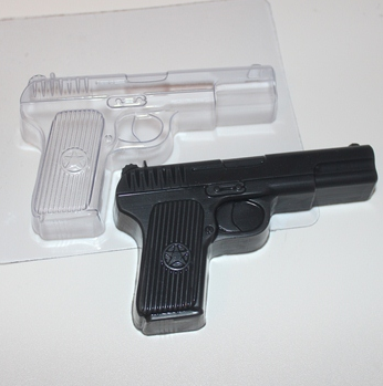 Пистолет — форма пластиковая для мыла