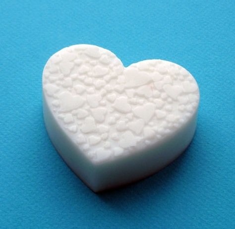 Романтика (сердечки в сердце) — форма пластиковая для мыла