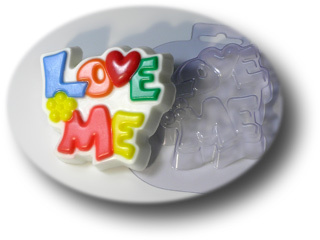 Love me — форма пластиковая для мыла