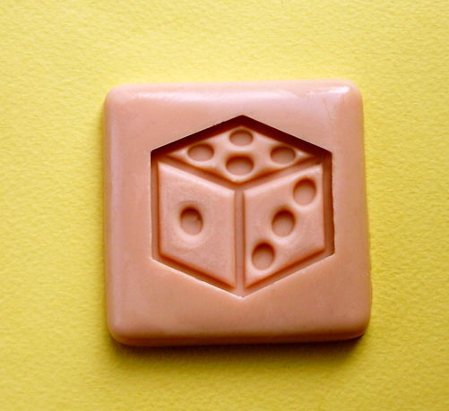 Игральный кубик — штамп силиконовый для мыла